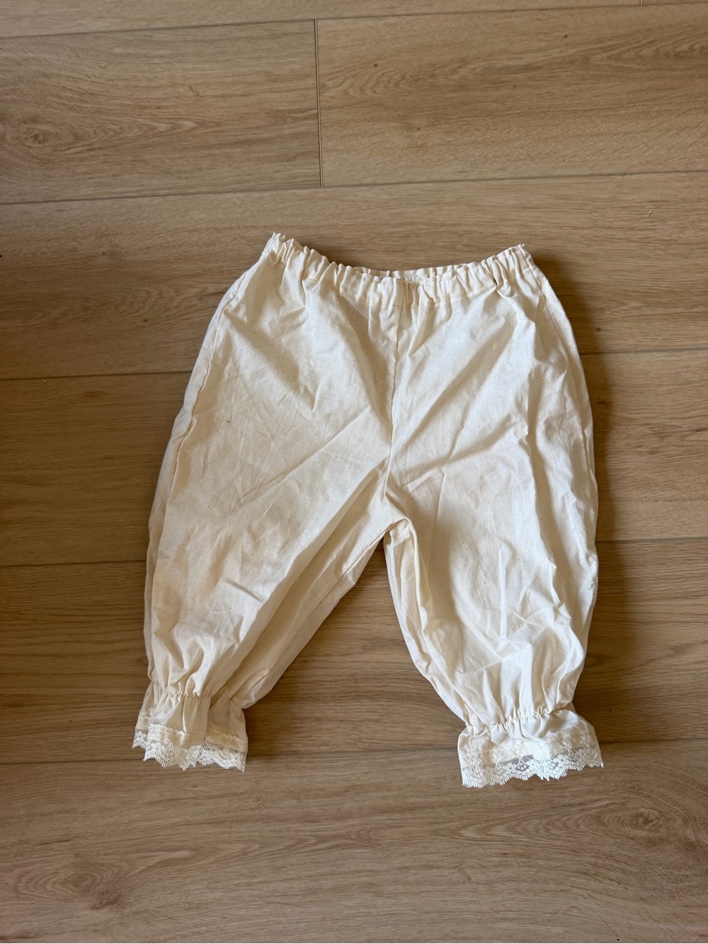 Cream Cotton Bloomers Shorts with Lace Trim